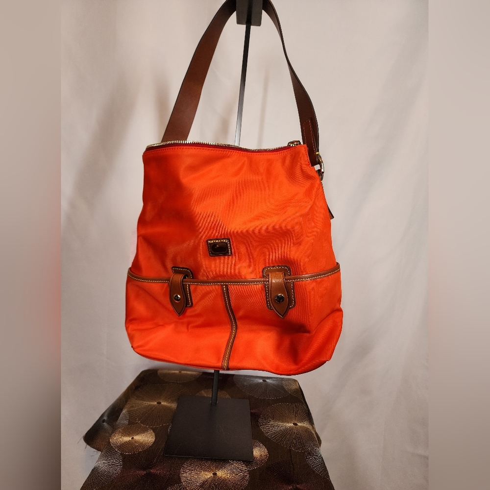 NWT Dooney & Bourke Camden Nylon Hobo Bag with Cosmetic Pouch Kelly - Persimmon